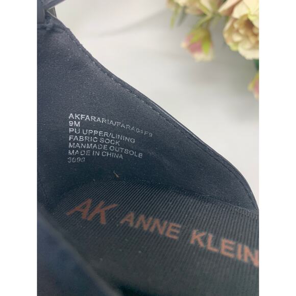 Anne Klein Fabulist Pump Black 2 1\4" Heel Pointed toe 9 - Picture 8 of 8